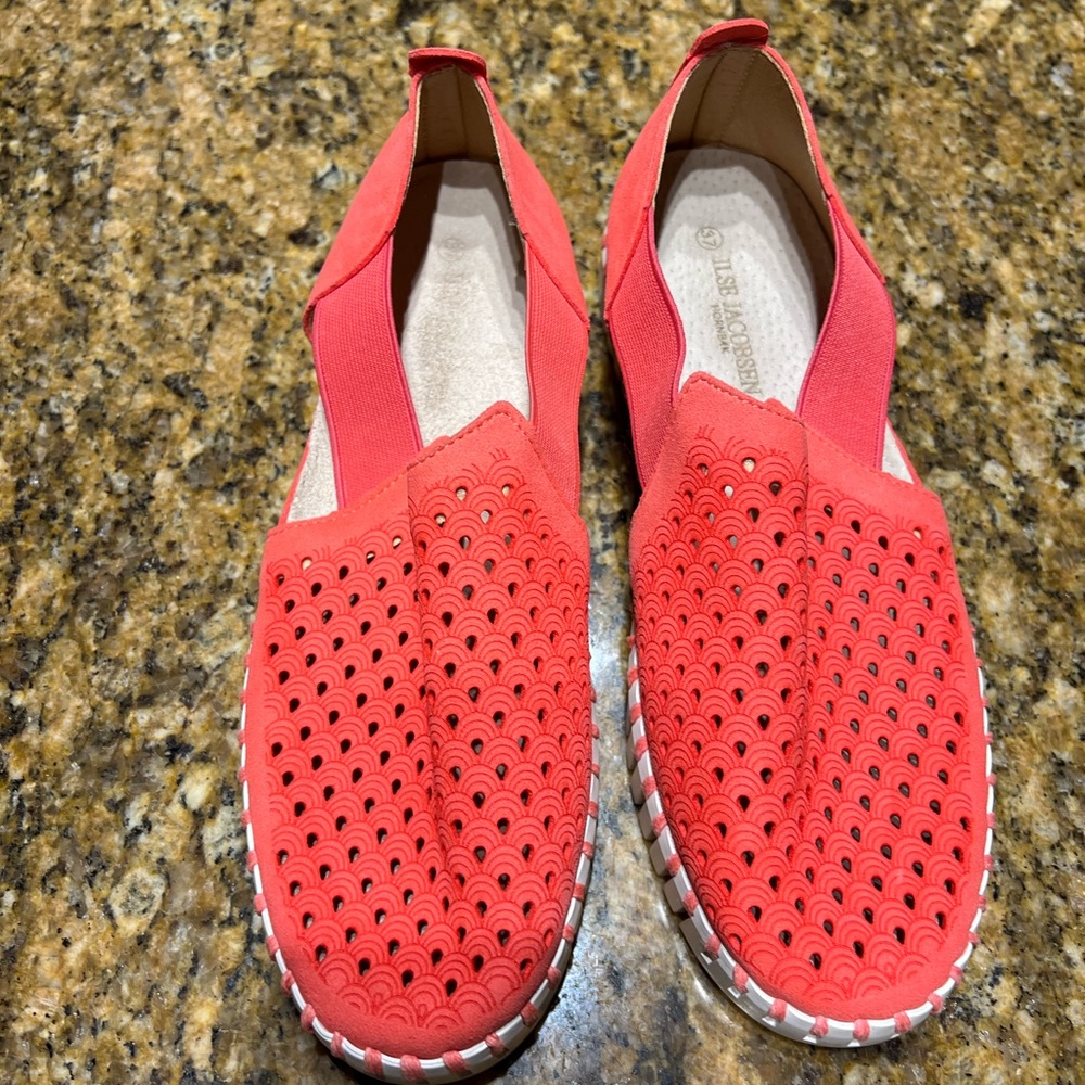 İLSE JACOBSEN SIZE 37